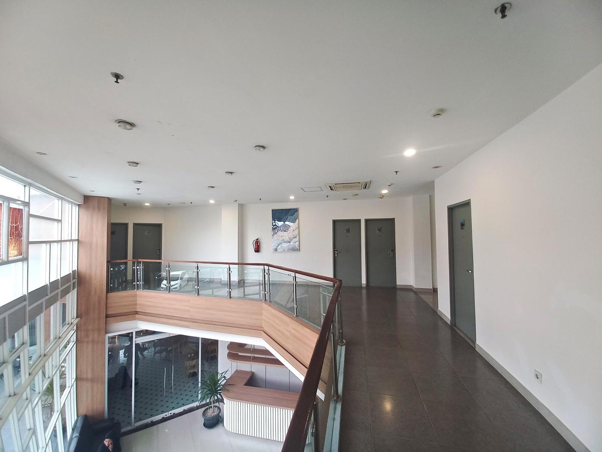 Hotel 88 Kedoya Jakarta Exterior photo